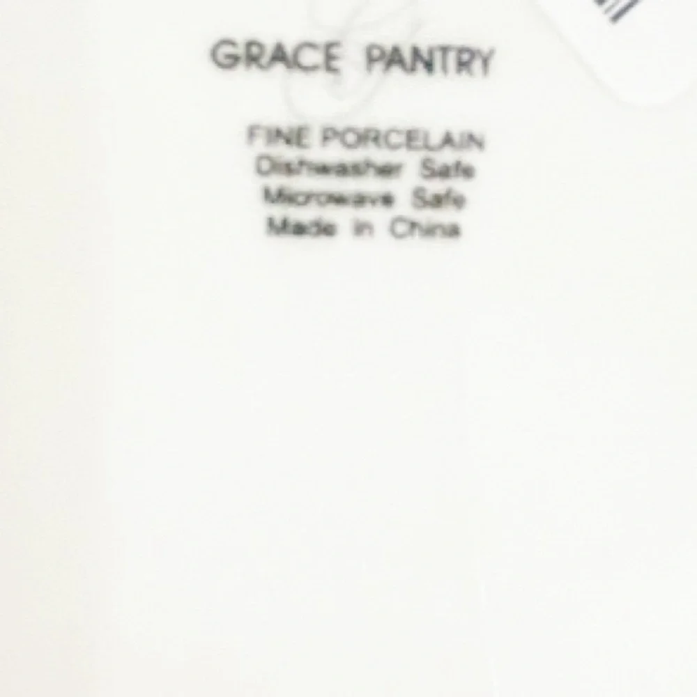 NEW Grace Pantry BUNNY Design Set/2 Vented Food Storage Containers